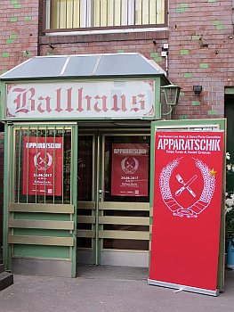 Ballhaus Berlin: Apparatschik